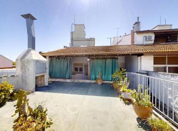 Casa · 113m² · 4 Ambientes · Casa en Venta de 4 Ambientes en Beccar con Terraza, Balcón y Galpón