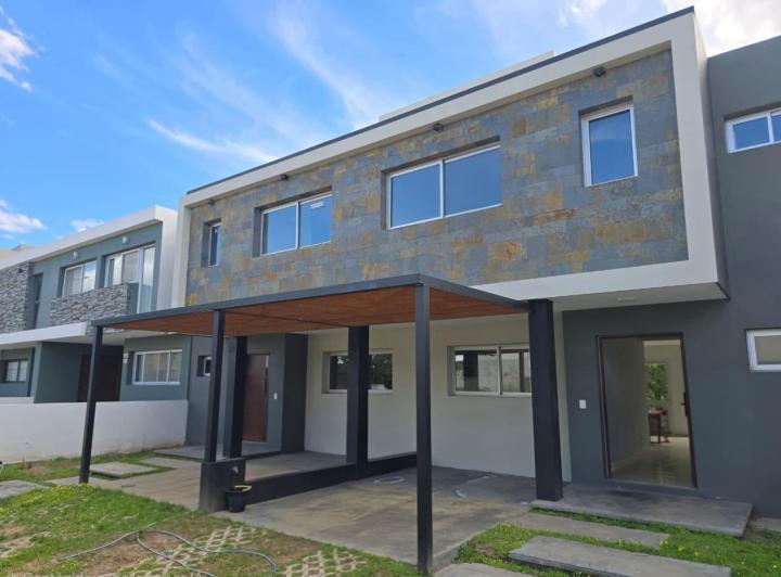 Departamento · 140m² · 5 Ambientes · 2 Cocheras