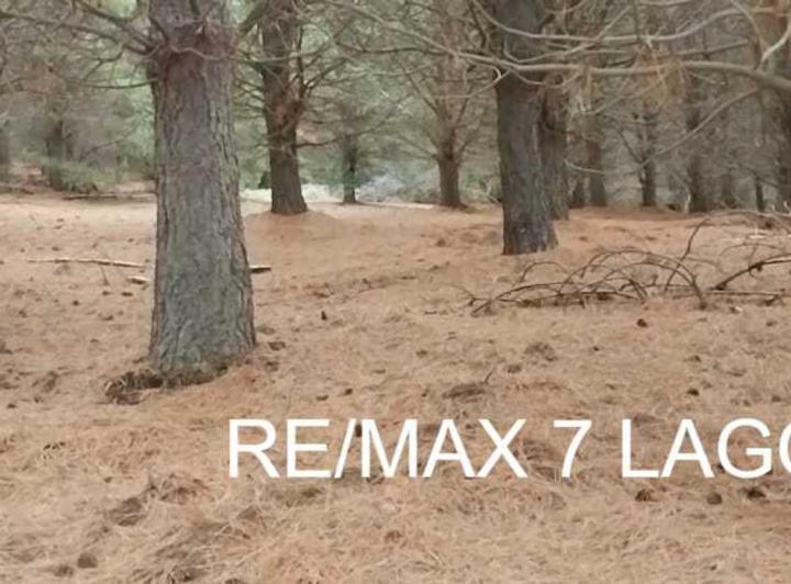 Terreno · 868m²