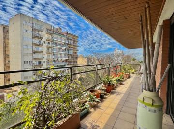 Departamento · 203m² · 7 Ambientes · 2 Cocheras · Departamento Piso Exclusivo con Cochera Doble.