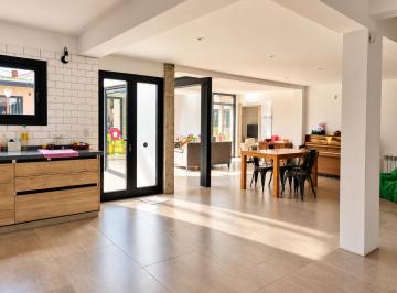 Casa de 4 ambientes, Mar del Plata · Casa en Alquiler en Los Troncos