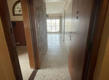 Departamento de 3 ambientes, Caballito · Hermoso 3 Amb. C/dependencia 81 m² Muy Luminoso Caballito