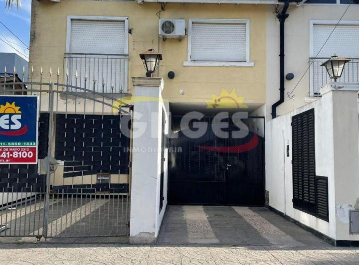 PH · 70m² · 4 Ambientes · 1 Cochera