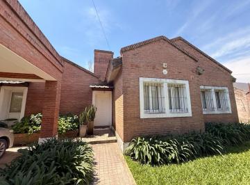 Casa · 1200m² · 3 Dormitorios · 1 Cochera · Casa - Yerba Buena