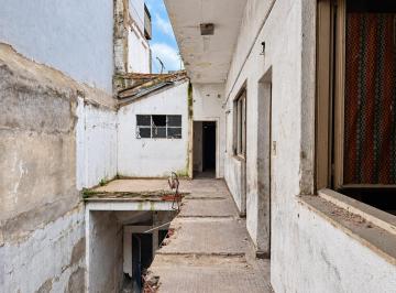 PH · 112m² · 6 Ambientes · Venta PH a Reciclar en Paternal 6 Ambientes Balcon y Terraza
