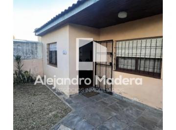 Casa · 80m² · 2 Dormitorios · 1 Cochera · Casa en Nebel