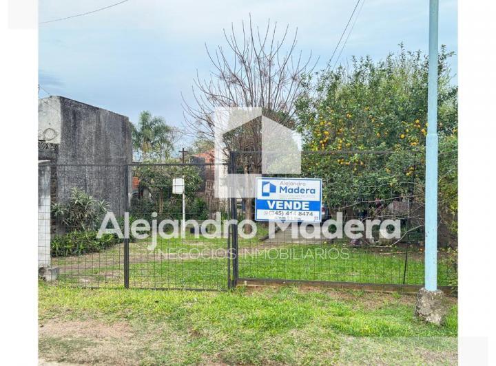 Casa · 77m² · 2 Dormitorios · 1 Cochera
