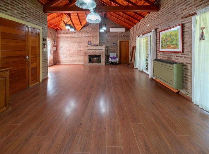 Casa · 193m² · 4 Ambientes · 2 Cocheras