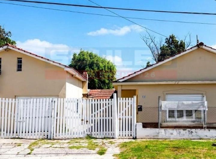 Casa · 90m² · 3 Ambientes · 1 Cochera