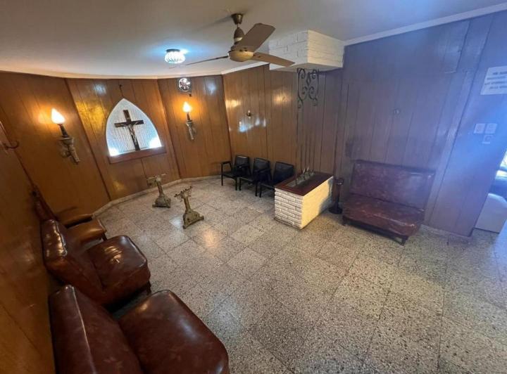 Local comercial · 90m² · 5 Ambientes · 3 Cocheras