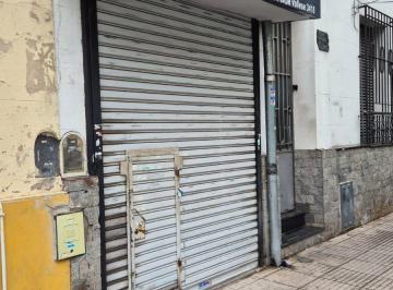 Local comercial · 1 Ambiente · Local en Flores
