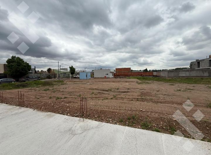 Terreno · 280m²