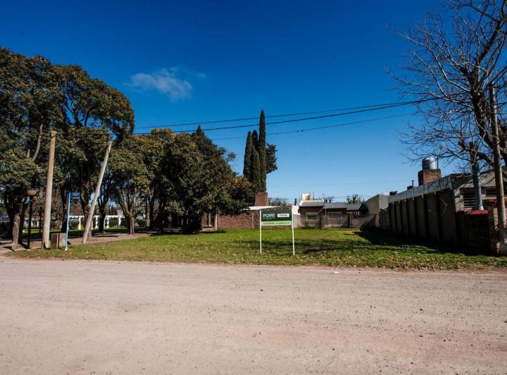 Terreno · 230m²