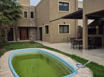 Casa de 7 ambientes, General Gutiérrez · Venta de Casa 3 Dorm. + Piscina + Quincho + Privacidad - Gutierrez - Maipu - Mza.