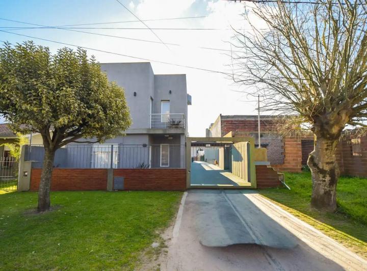 Casa · 188m² · 4 Ambientes · 1 Cochera