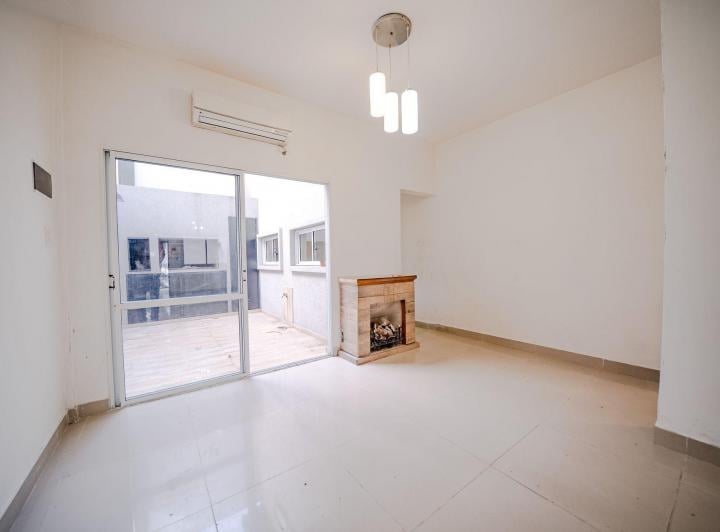 Casa · 122m² · 5 Ambientes · 1 Cochera
