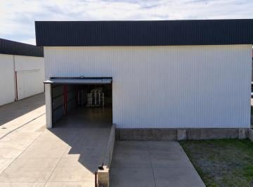 Local comercial · 1400m² · 4 Cocheras · Alquiler Nave Industrial - Polo 52 - Parque Industrial