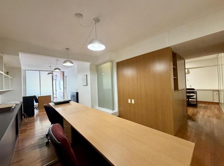 Oficina comercial · 100m² · 5 Ambientes
