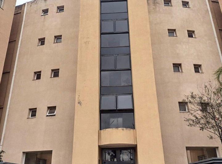 Departamento · 80m² · 5 Ambientes · 1 Cochera