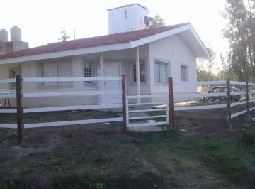 Casa de 4 ambientes, Villa Parque Siquiman · Vendo Casa 3 Dorm., 2 Baños, en Parque Siquiman, Cordoba
