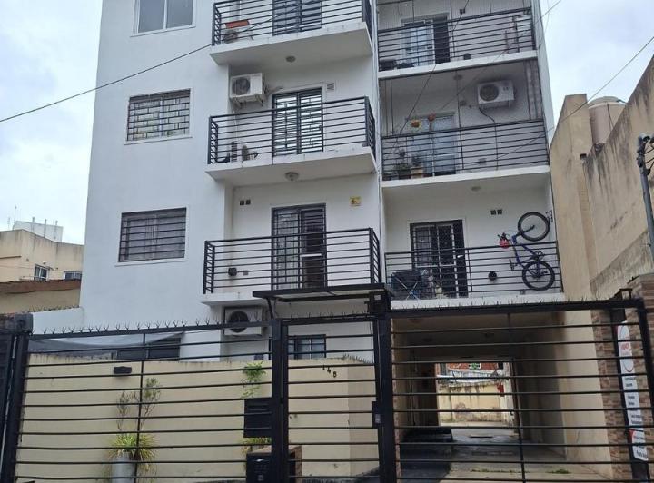 Departamento · 40m² · 2 Ambientes · 1 Cochera