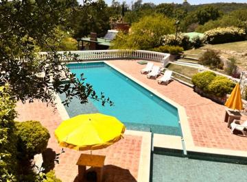Hotel · 500m² · Complejo de Cabañas C Piscina Climatizada. Cordoba