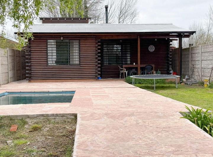 Casa · 90m² · 3 Ambientes · 2 Cocheras