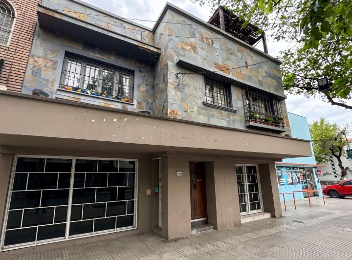 Local comercial · 161m²