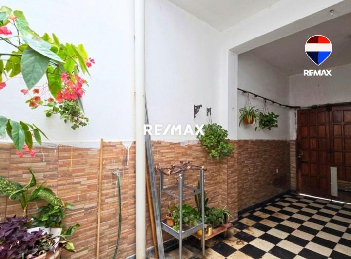 Casa · 190m² · 7 Ambientes · 1 Cochera