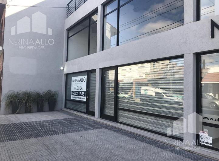 Local comercial · 106m² · 2 Ambientes · 1 Cochera