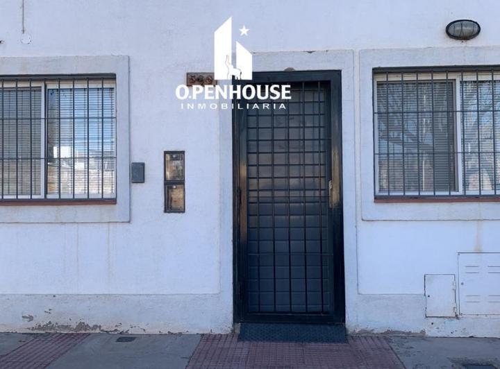 Casa · 250m² · 2 Dormitorios