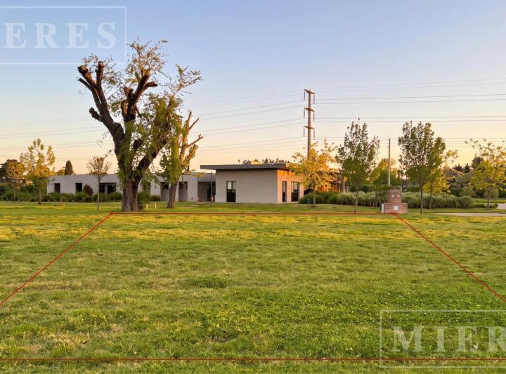 Terreno · 641m²