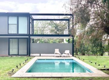 Casa · 450m² · 5 Ambientes · 1 Cochera · Propiedad en Alquiler en La Reserva Cardales con Nivel de Diseño y Distinción