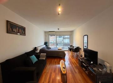 Departamento · 33m² · 1 Ambiente · Amplio Monoambiente con Balcón Al Frente | Apto Profesional | Barrio Norte