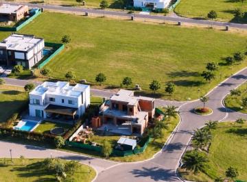 Terreno · 630m² · Venta Lote en Village Joven Bella Vista