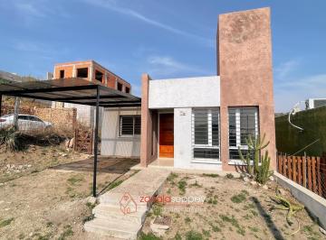 Casa · 300m² · 2 Dormitorios · 1 Cochera · Alquiler Casa Salsipuedes | 2 Dorm.