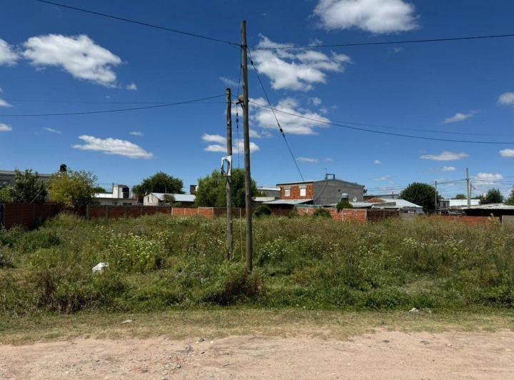 Terreno · 383m²