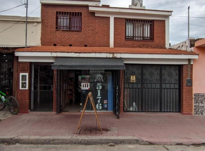 Casa · 133m² · 5 Ambientes · 1 Cochera