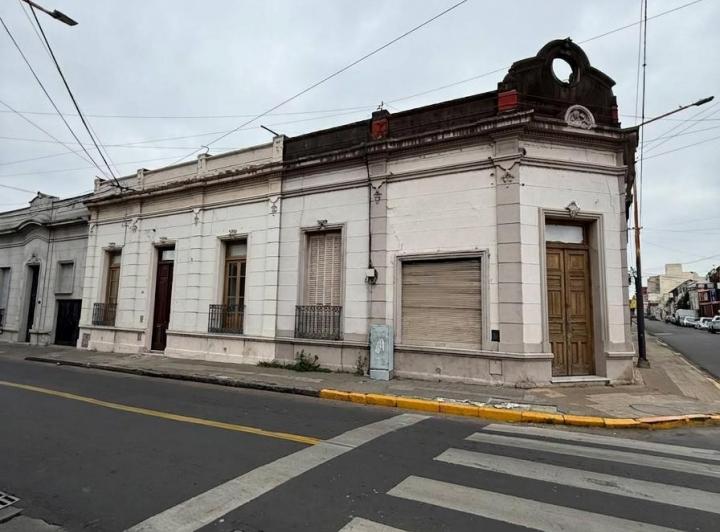Local comercial · 100m² · 3 Ambientes
