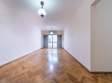 Departamento · 93m² · 4 Ambientes · 1 Cochera · Departamento 2 Dorm., Cochera, Cocina Separada, Vista Plaza, Centro