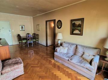 Departamento · 58m² · 3 Ambientes · Hermoso Dpto. de Época en Perfecto Estado!