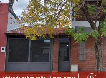 Casa · 186m² · 4 Ambientes · 1 Cochera · Casa en Venta Calle Alvear
