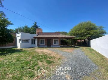 Casa · 350m² · 5 Ambientes · 2 Cocheras · Casa en Alquiler Sobre Avogadro Al 6709