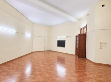 Local comercial · 121m² · 1 Cochera · Local con Vivienda en Venta Flores