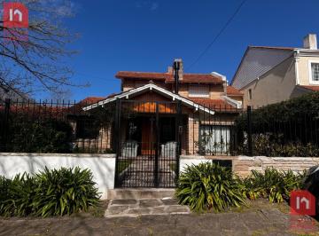 Casa · 200m² · 6 Ambientes · Los Troncos, Casa de 6 Ambientes, con Jardin, Alq Temporario