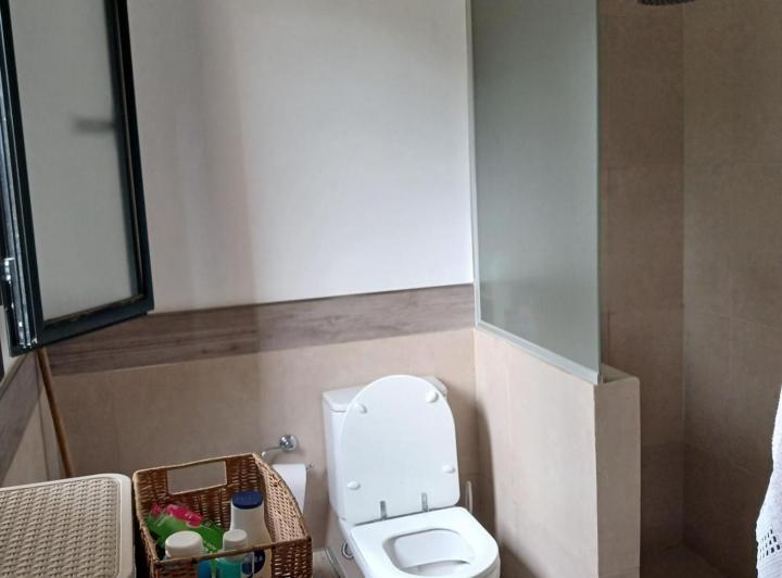 Casa · 270m² · 6 Ambientes · 1 Cochera