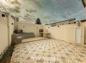 Departamento · 80m² · 4 Ambientes · 2 Cocheras · Duplex 4 Amb con Patio en Parque Luro