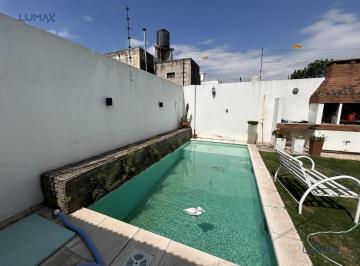 Casa · 343m² · 8 Ambientes · 2 Cocheras · Casa en Paso de Los Andes