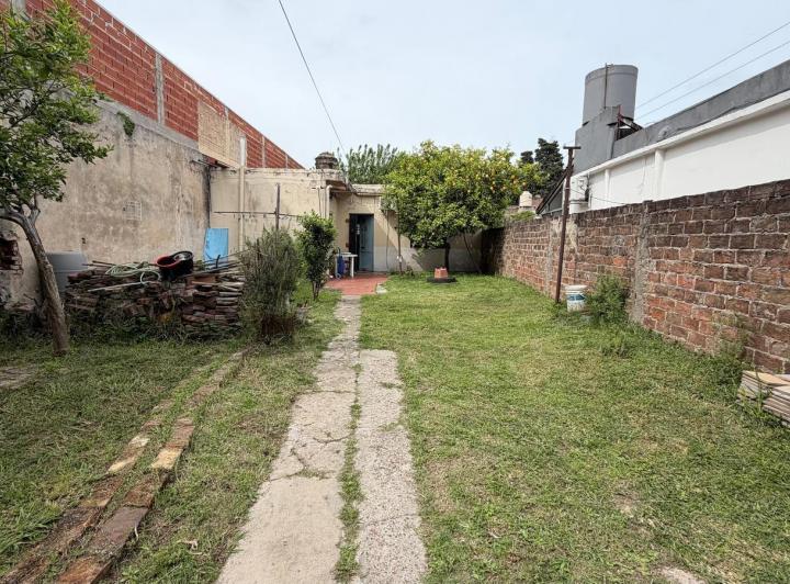 Casa · 50m² · 4 Ambientes · 1 Cochera
