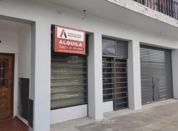 Local comercial · 45m² · 3 Ambientes · Local Comercial Sobre Av 32, San Carlos